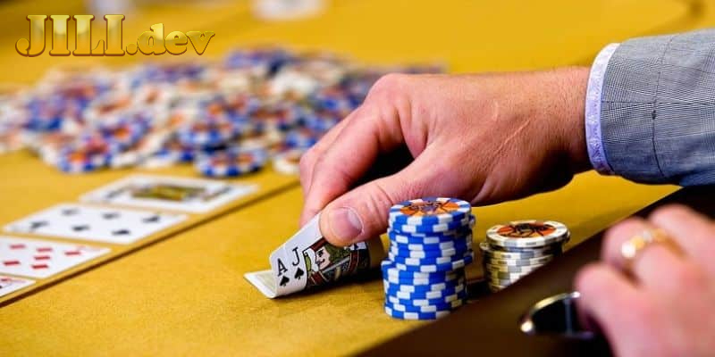 Các thuật ngữ trong Poker hành động Poker