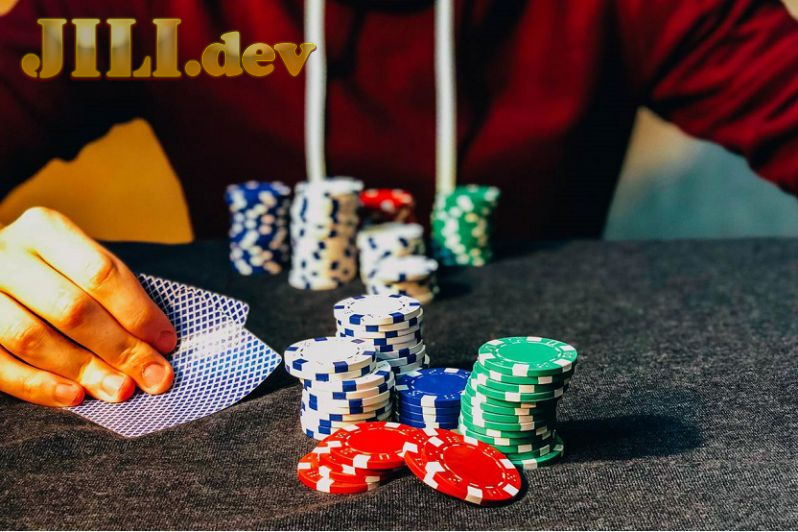 Hướng dẫn cách chia bài Poker đạt tiêu chuẩn quốc tế