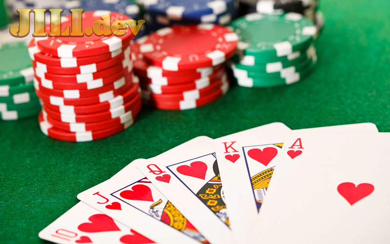 Khi học cách chia bài Poker cần biết điều gì?